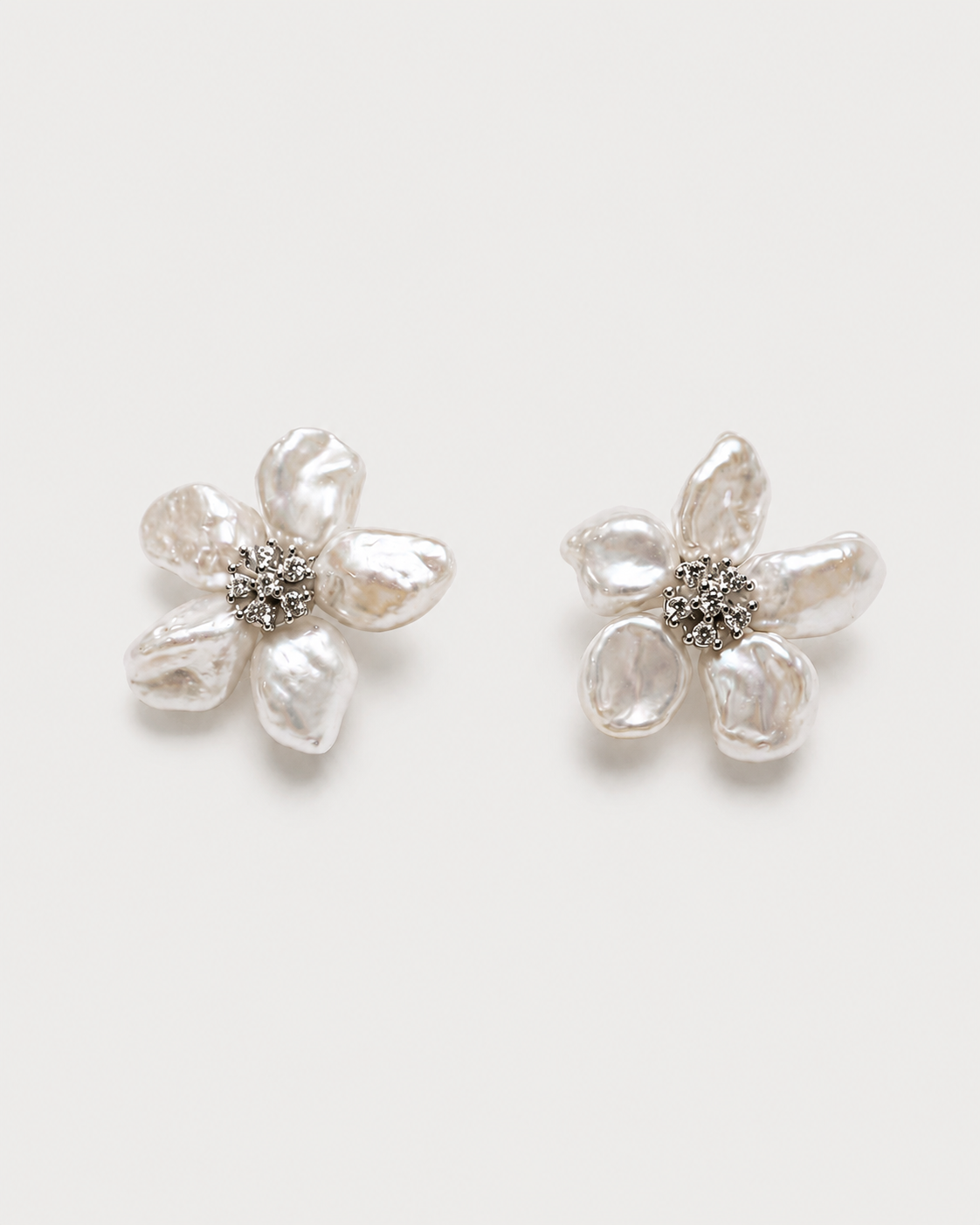 Flora ピアス・イヤリング